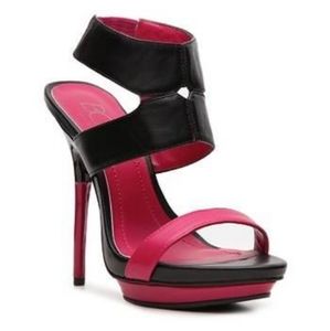 EUC BCBG Paris Black Fuchsia Greer Platform Heels